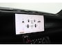 Land Rover Defender OCTA 4.4 P635 Octa | Treeplanken | Trekhaak | Luchtvering | ClearSight | Meridian Surround | Head-Up | Panoramadak