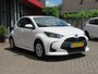 Toyota Yaris 1.5 Hybrid 115 Active | Clima-Airco | Apple Carplay | Parkeercamera | Incl. BOVAG Garantie | Trekhaak | DAB+ |