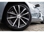 Volvo V60 2.0 T6 Plug-in Hybrid AWD Plus Dark | PHEV Long Range | Sportstoelen | Achteruitrijcamera | Parkeersensoren | Keyless Entry | Elektrische Achterklep | Elektrisch Verstelbare Voorstoelen | Stoelverwarming | Navigatie | Apple Carplay | Android Autos | Sportstoelen |
