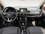 Kia Picanto 1.0 CVVT First Edition | Apple Carplay/ Android Auto | Navigatiesysteem | Cruise Control | Climate Control | Parkeercamera Achter | Lichtsensor | 15" Lichtmetalen Velgen