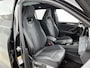Volkswagen Tiguan 1.5 eHybrid R-Line Edition 204 PK Plug in Hybride | Panoramadak | Black Style | Apple Carplay | 360 Camera | Stoelverwarming | Navigatie | Achterklep elektrisch | Keyless Access | Head-Up display | Android Auto | Stuurverwarming | IQ Lights | Ruiiten getint | 20" Lichtmetalen velgen |