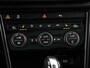 Volkswagen T-Roc 1.5 TSI 150pk DSG Sport · Panoramadak · Camera · Standkachel · Stoelverwarming · Navigatie · 19" Velgen · Elek. Inklapbare Spiegels ·
