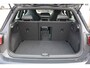 Volkswagen Golf 1.5 eTSI R-Line, Mild Hybrid, Compleet, 17 inch, Cruise, Clima, Digitaal dash, Parkeersensoren, Led, Prachtige uitvoering, Apple en Android we connect