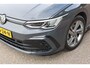 Volkswagen Golf 1.5 eTSI R-Line, Mild Hybrid, Compleet, 17 inch, Cruise, Clima, Digitaal dash, Parkeersensoren, Led, Prachtige uitvoering, Apple en Android we connect