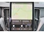 Volvo XC60 T6 Recharge AWD Plus Black Edition - Panorama/schuifdak - IntelliSafe Assist & Surround - 360º Camera - Harman/Kardon audio - Verwarmde voorstoelen, stuur & achterbank - Parkeersensoren voor & achter - Elektr. bedienb. voorstoelen met geheugen - Head up display - Draadloze tel. lader - Extra getint glas - Inklapbare trekhaak - 21' LMV