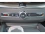 Volvo XC60 T6 Recharge AWD Plus Black Edition - Panorama/schuifdak - IntelliSafe Assist & Surround - 360º Camera - Harman/Kardon audio - Verwarmde voorstoelen, stuur & achterbank - Parkeersensoren voor & achter - Elektr. bedienb. voorstoelen met geheugen - Head up display - Draadloze tel. lader - Extra getint glas - Inklapbare trekhaak - 21' LMV