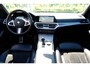BMW 3-Serie 318i M Sport Aut. Navi|Leder-Alcantara|1e Eig|Pano|LMV|Sportstoelen