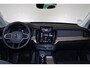 Volvo XC90 T8 Recharge AWD Plus Bright - Panorama/schuifdak - IntelliSafe Assist & Surround - 360º Camera - Harman/Kardon audio - Adaptieve LED koplampen - Verwarmde voorstoelen, stuur & achterbank - Parkeersensoren voor & achter - Elektr. bedienb. voorstoelen met geheugen - Head up display - Draadloze tel. lader - Extra getint glas - 20' LMV