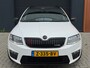 Skoda Octavia 2.0 TSI RS | CarPlay | Stoelverwarming | Climate Control | Cruise Control | Smetteloze Staat