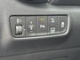 Hyundai Kona 1.6 GDI HEV Premium / Navigatie / Apple Carplay & Android Auto / Lederen Bekleding / Stuur & Stoelverwarming / Stoelventilatie / Elektrisch Verstelbare Stoelen / LED lampen / Parkersensoren Rondom / HUD /