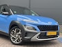 Hyundai Kona 1.6 GDI HEV Premium / Navigatie / Apple Carplay & Android Auto / Lederen Bekleding / Stuur & Stoelverwarming / Stoelventilatie / Elektrisch Verstelbare Stoelen / LED lampen / Parkersensoren Rondom / HUD /