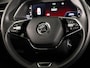 Skoda Octavia Ambition 1.0 e-TSI 110pk DSG-7 | Navigatie | Park Assist | Stoelverwarming | Led verlichting | 17 inch zwarte velgen | Verlengde garantie