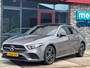 Mercedes-Benz A-klasse 250e AMG PANO l NIGHT l SFEER l CAMERA l CARPLAY l DODE HOEK l TREKHAAK l ORG.NL