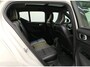 Volvo XC40 T5 Hybride R-Design / Panoramadak / Trekhaak / Pdc./ Leder / Airco-ecc./ Radio multimedia / Apk 01-2027