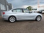 BMW 3-Serie 328i Executive van 1ste Eig in automaat met parkeersensoren en navigatie en bluetooth telefoon