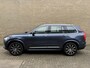 Volvo XC90 2.0 T8 390pk Recharge AWD Inscription | 7-persoons | Wegklapbare trekhaak | Lederen interieur | 360 camera | Navigatie | Stoelverwarming&koeling | Stuurverwarming | DAB | LED | Adaptieve cruise / Pilot assist | Lane assist | Virtual cockpit | Apple CarPlay / Android Auto | Head up display | Elektrisch verstelbare stoelen met memory | Volledig onderhouden!