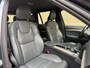 Volvo XC90 2.0 T8 390pk Recharge AWD Inscription | 7-persoons | Wegklapbare trekhaak | Lederen interieur | 360 camera | Navigatie | Stoelverwarming&koeling | Stuurverwarming | DAB | LED | Adaptieve cruise / Pilot assist | Lane assist | Virtual cockpit | Apple CarPlay / Android Auto | Head up display | Elektrisch verstelbare stoelen met memory | Volledig onderhouden!
