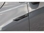 Volkswagen Golf 1.5 eTSI R-Line-Panoramadak-Harman Kardon