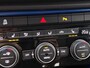 Volkswagen T-Roc 1.0 TSI Style Bus. R-line Stoelverwarming, ACC,