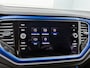 Volkswagen T-Roc 1.0 TSI Style Bus. R-line Stoelverwarming, ACC,