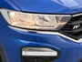Volkswagen T-Roc 1.0 TSI Style Bus. R-line Stoelverwarming, ACC,