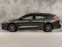 Ford Focus Wagon 1.5 EcoBoost ST Line 150Pk Automaat (APPLE CARPLAY, GROOT NAVI, STOELVERWARMING, KEYLESS, SPORTSTOELEN, PARKEERSENSOREN, CRUISE, LANE ASSIST, NIEUWSTAAT)