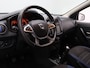 Dacia Sandero TCe Bi-Fuel Stepway Serie Limitee 15th Anniv. 100pk Camera | Cruise | Navi | Parkeersens. achter | Trekhaak afneembaar.