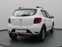 Dacia Sandero TCe Bi-Fuel Stepway Serie Limitee 15th Anniv. 100pk Camera | Cruise | Navi | Parkeersens. achter | Trekhaak afneembaar.