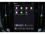 Volvo V60 T6 Recharge AWD Plus Dark - Panorama/schuifdak - IntelliSafe Assist & Surround - 360º Camera - Harman/Kardon audio - Verwarmde voorstoelen, stuur & achterbank - Parkeersensoren voor & achter - Elektr. bedienb. voorstoelen met geheugen - Head up display - Extra getint glas - 19' LMV