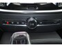 Volvo V60 T6 Recharge AWD Plus Dark - Panorama/schuifdak - IntelliSafe Assist & Surround - 360º Camera - Harman/Kardon audio - Verwarmde voorstoelen, stuur & achterbank - Parkeersensoren voor & achter - Elektr. bedienb. voorstoelen met geheugen - Head up display - Extra getint glas - 19' LMV