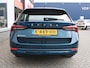 Skoda Octavia Combi 1.0 TSI Ambition Multimediasysteem, Uitklapbare trekhaak, Cruise control, Climate control, Stoelverwarming, Virtueel dashboard