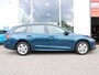 Skoda Octavia Combi 1.0 TSI Ambition Multimediasysteem, Uitklapbare trekhaak, Cruise control, Climate control, Stoelverwarming, Virtueel dashboard