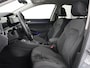 Volkswagen Golf 1.4 eHybrid Style | SOH 88,8% | Head-Up | Stoelverwarming | Trekhaak | Sfeerverlichting | Massage | Camera | Keyless | Matrix LED | Carplay | Adaptive cruise | Memory | Climate control | PHEV | Plug In