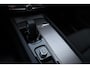 Volvo XC60 2.0 T6 Plug-in hybrid AWD Plus Dark Adaptieve cruise control Leder Navigatie Google Harman Kardon Panorama dak Lichtmetalen Velgen 19" Dab Stoelverwarming Camera Led Climate control Apple Carplay/ Android Auto