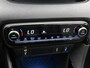 Toyota Yaris 1.5 Hybrid Executive | Dealer onderhouden | Head-Up Display | Dodehoek detectie | Parkeersensoren voor+Achter | Stoelverwarming | Apple CarPlay/Android auto | Cruise Control Adaptive | Achteruitrijcamera |