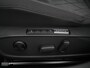 Volkswagen Golf 1.5 TSI 130pk Life Business | Trekhaak | Elektrisch bedienbare stoel | Side-Assist | Adaptieve Cruise Control |