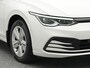 Volkswagen Golf 1.5 TSI 130pk Life Business | Trekhaak | Elektrisch bedienbare stoel | Side-Assist | Adaptieve Cruise Control |