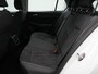 Volkswagen Golf 1.5 TSI 130pk Life Business | Trekhaak | Elektrisch bedienbare stoel | Side-Assist | Adaptieve Cruise Control |