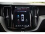 Volvo XC60 2.0 T8 Plug-in hybrid AWD Plus Black Edition , Panoramadak, Trekhaak, Nappaleer, Harman&Kardon, Stuurverwarming