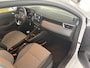 Renault Clio 1.0 TCe ECO-G 100 evolution Airco - Navigatiesysteem - Parkeersensor achter - Radio - Cruise control - Bluetooth - Stuur multifunctioneel - Led verlichting - Centrale vergrendeling met afstandsbediening - Elektrische ramen