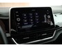 Volkswagen T-Roc 1.5 TSI 150pk DSG R-Line Camera Navigatie Stoelverwarming Adaptive Cruise