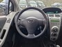 Toyota Yaris 1.3 VVTi Sol | 3E EIGENAAR | 12MND GARANTIE | NW APK | AIRCO |
