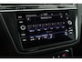 Volkswagen Tiguan 1.5 TSI 150pk DSG Elegance Trekhaak Camera Stoelverwarming Navigatie Keyless Stoelverwarming IQ.Light