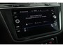 Volkswagen Tiguan 1.5 TSI 150pk DSG Elegance Trekhaak Camera Stoelverwarming Navigatie Keyless Stoelverwarming IQ.Light