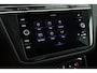 Volkswagen Tiguan 1.5 TSI 150pk DSG Elegance Trekhaak Camera Stoelverwarming Navigatie Keyless Stoelverwarming IQ.Light