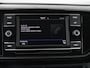 Volkswagen T-Cross 1.0 TSI Life | Adaptive cruise | Side Assist | Sportstoelen | Getint glas | 17'' | Airco | Parkeerhulp | Bluetooth | Regen-/lichtsensor