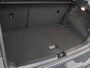Volkswagen T-Cross 1.0 TSI Life | Adaptive cruise | Side Assist | Sportstoelen | Getint glas | 17'' | Airco | Parkeerhulp | Bluetooth | Regen-/lichtsensor