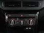 Volkswagen T-Cross 1.0 TSI Life | Adaptive cruise | Side Assist | Sportstoelen | Getint glas | 17'' | Airco | Parkeerhulp | Bluetooth | Regen-/lichtsensor