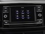Volkswagen T-Cross 1.0 TSI Life | Adaptive cruise | Side Assist | Sportstoelen | Getint glas | 17'' | Airco | Parkeerhulp | Bluetooth | Regen-/lichtsensor