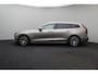 Volvo V60 2.0 T5 Momentum 2019 | INCL. BTW | Navigatie | Carplay | Spraakbediening | Regensensor | Elektrische Ramen | Boekjes | 2 Sleutels | Elektrische Achterklep | Achteruitrij Camera | Nationale Autopas